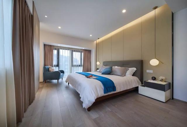 130平的房子就做了两间卧室，享受的就是这种禅意生活